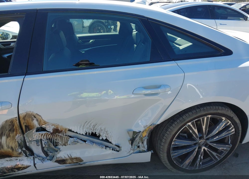 2020 AUDI A6 VIN: WAUE8AF2XLN010276