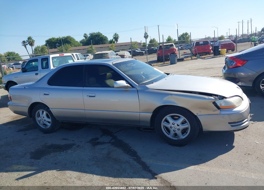 1994 LEXUS ES 300 VIN: JT8GK13T1R0069179