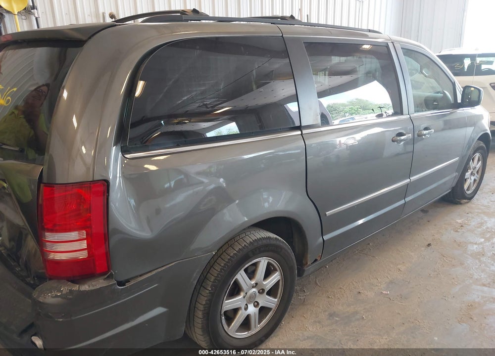 2010 CHRYSLER TOWN & COUNTRY TOURING VIN: 2A4RR5D15AR400036