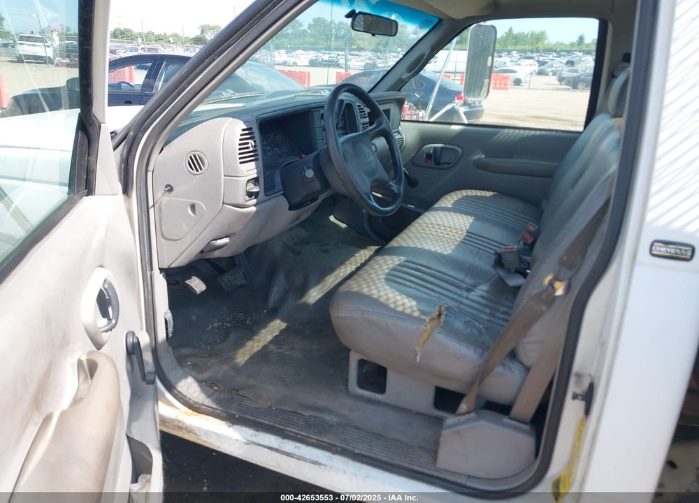 1998 CHEVROLET C3500 HD VIN: 1GBKC34J7WF047119