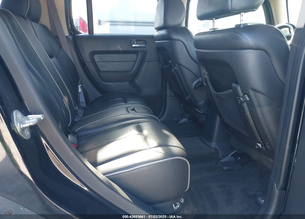 2006 HUMMER H3 SUV VIN: 5GTDN136768317379