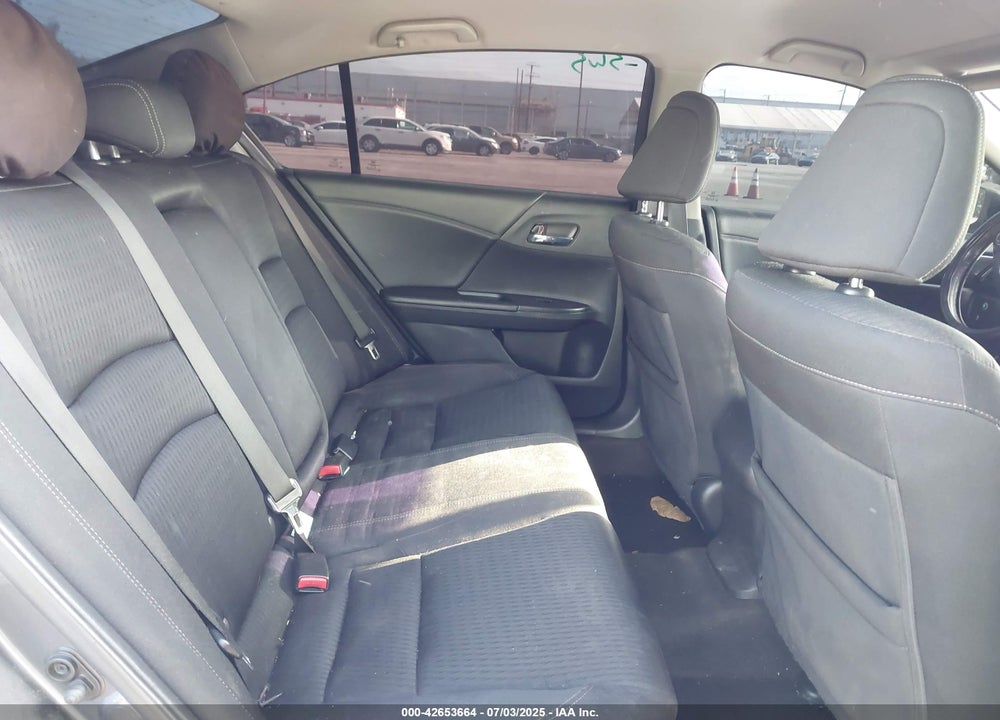 2015 HONDA ACCORD VIN: 1HGCR2F54FA100592