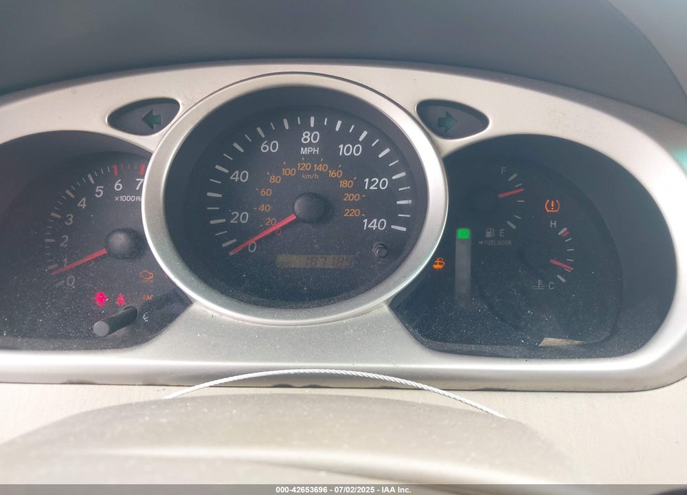 2006 TOYOTA HIGHLANDER VIN: JTEGP21A260102451