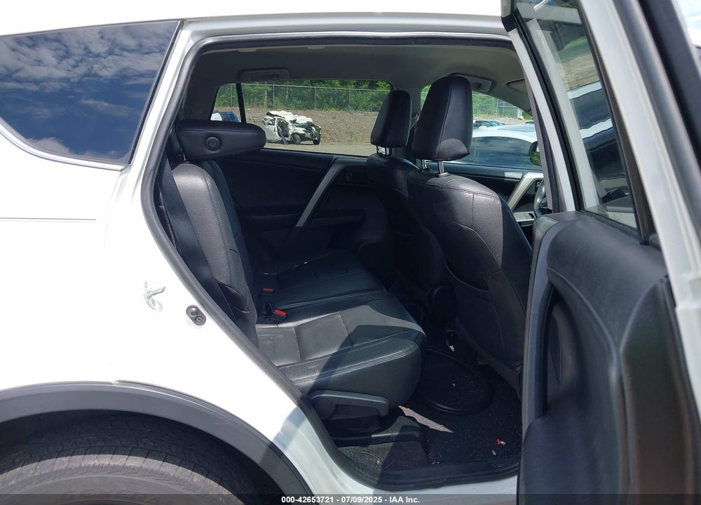 2016 TOYOTA RAV4 LE VIN: 2T3BFREV3GW502667