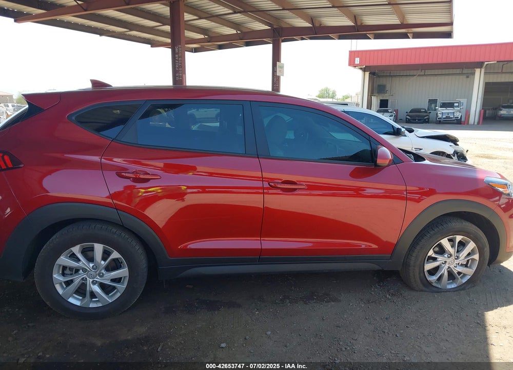 2021 HYUNDAI TUCSON VIN: KM8J23A40MU412138