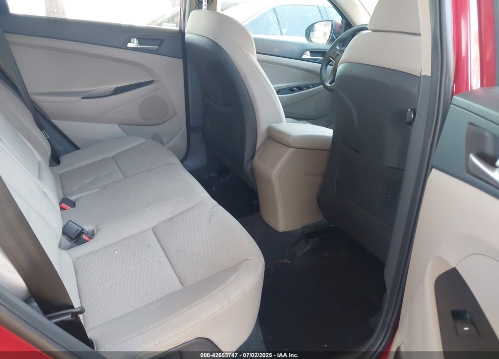 2021 HYUNDAI TUCSON VIN: KM8J23A40MU412138
