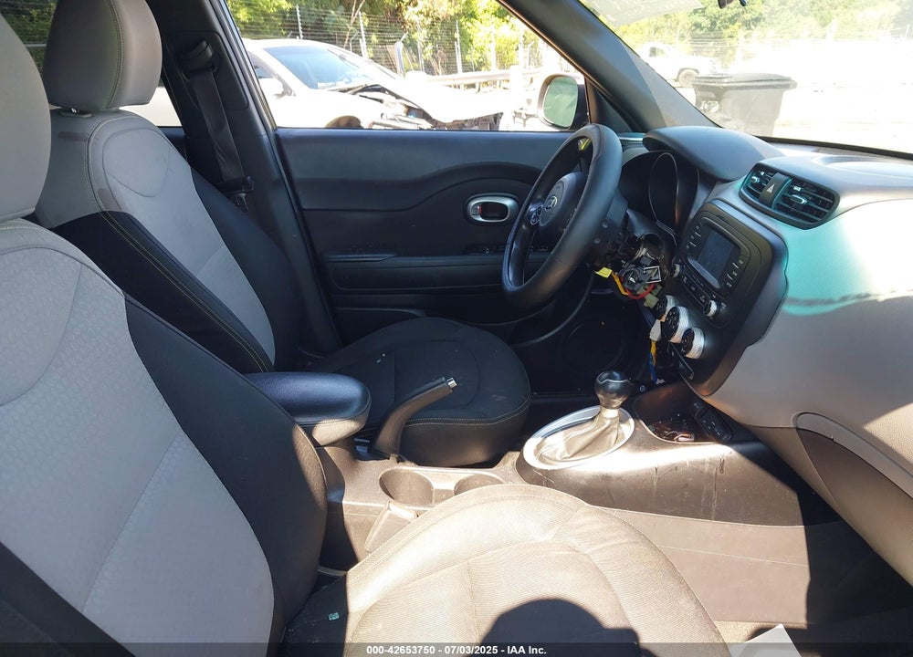 2016 KIA SOUL VIN: KNDJP3A5XG7842535