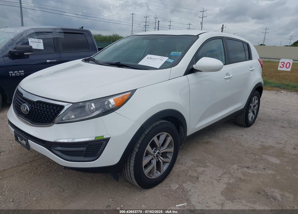 2016 KIA SPORTAGE VIN: KNDPB3AC2G7810508
