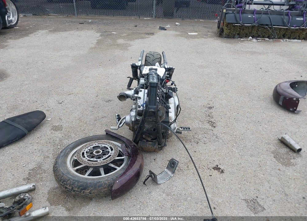 2015 HARLEY-DAVIDSON FXDL DYNA LOW RIDER VIN: 1HD1GNM35FC309809