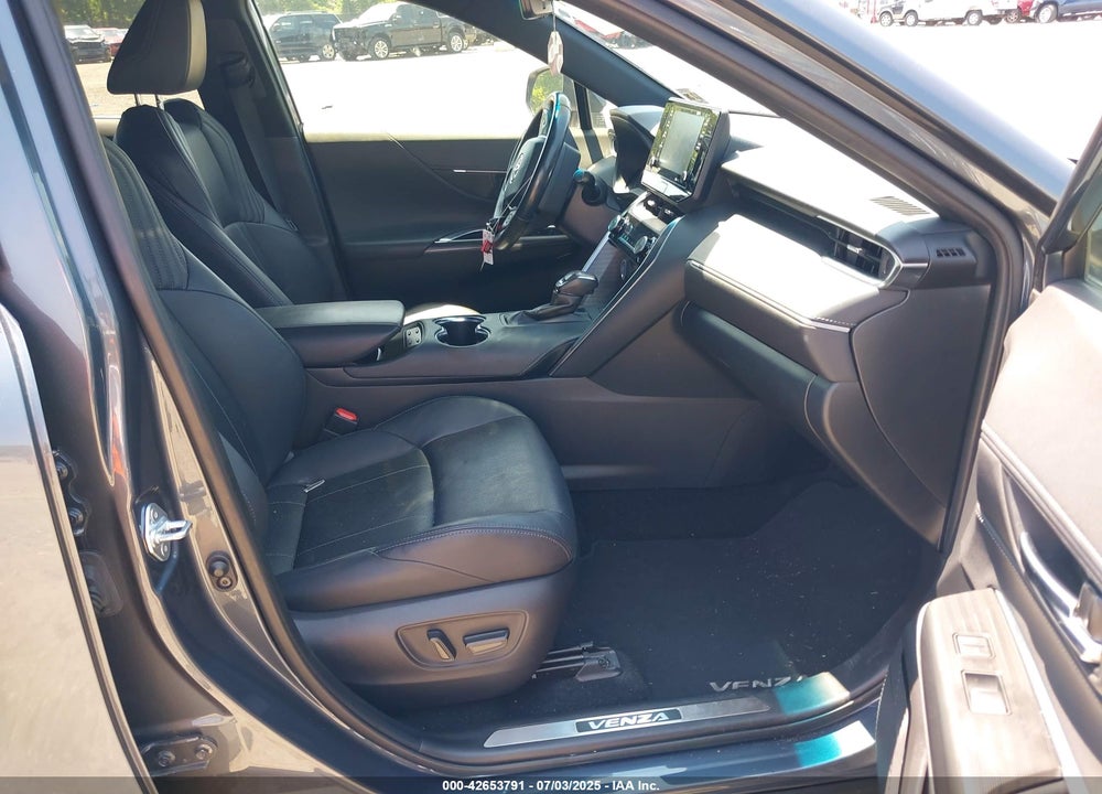 2021 TOYOTA VENZA VIN: JTEAAAAHXMJ044918