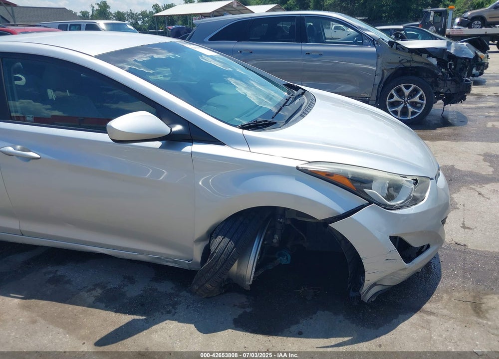 2015 HYUNDAI ELANTRA VIN: 5NPDH4AE2FH621408