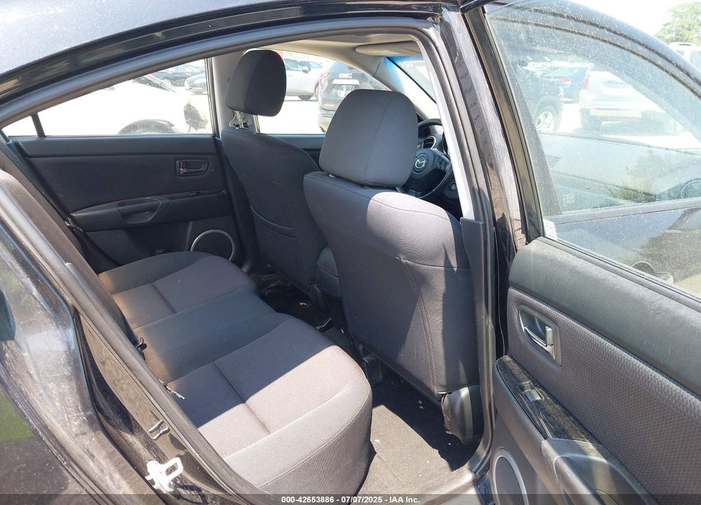 2008 MAZDA MAZDA3 VIN: JM1BK323481186157