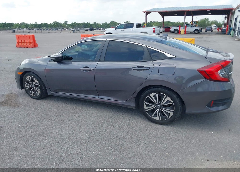 2017 HONDA CIVIC VIN: 19XFC1F30HE004707