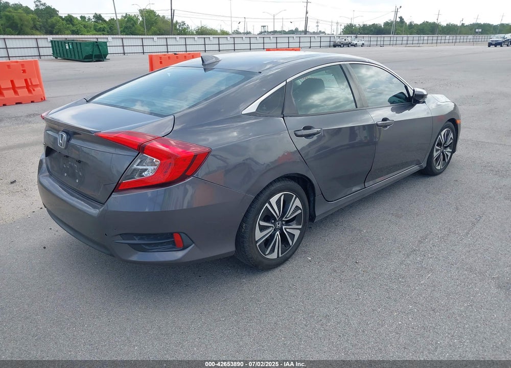 2017 HONDA CIVIC VIN: 19XFC1F30HE004707