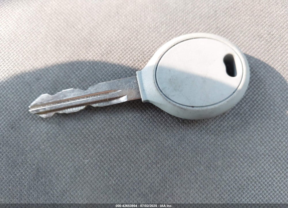2008 JEEP LIBERTY VIN: 1J8GN28KX8W160633