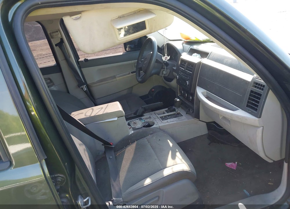 2008 JEEP LIBERTY VIN: 1J8GN28KX8W160633