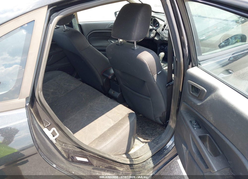 2011 FORD FIESTA VIN: 3FADP4BJ5BM159466