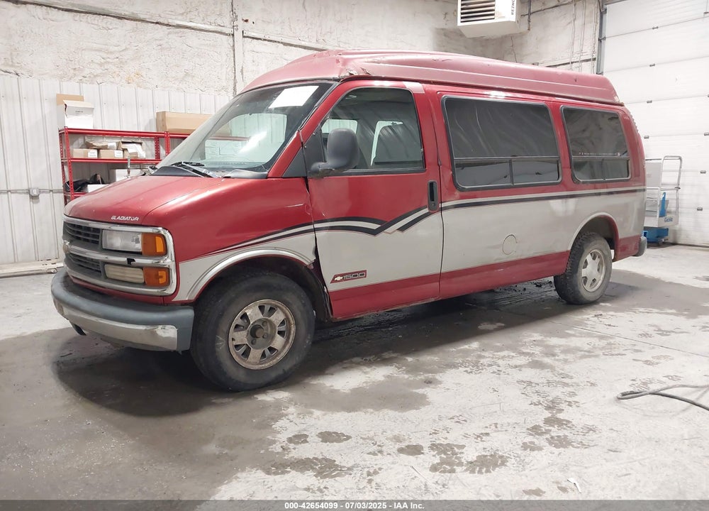 1998 CHEVROLET CHEVY VAN G1500 VIN: 1GBFG15R0W1018380