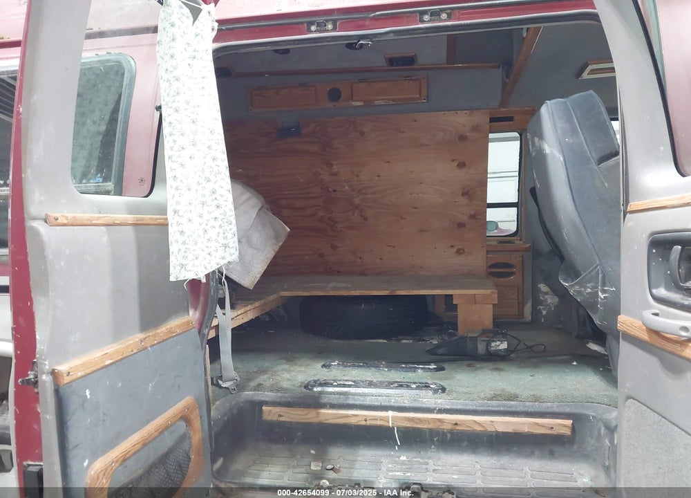 1998 CHEVROLET CHEVY VAN G1500 VIN: 1GBFG15R0W1018380