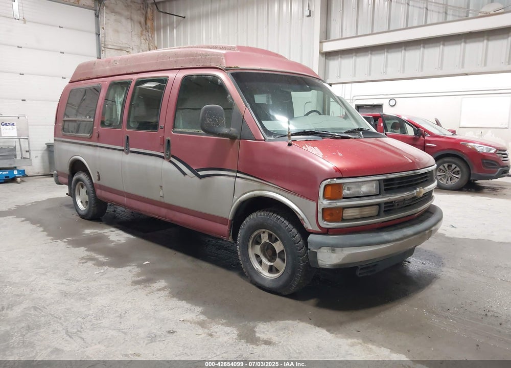 1998 CHEVROLET CHEVY VAN G1500 VIN: 1GBFG15R0W1018380