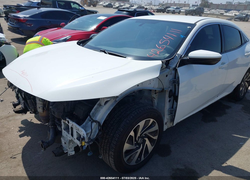 2018 HONDA CIVIC VIN: SHHFK7H20JU401729
