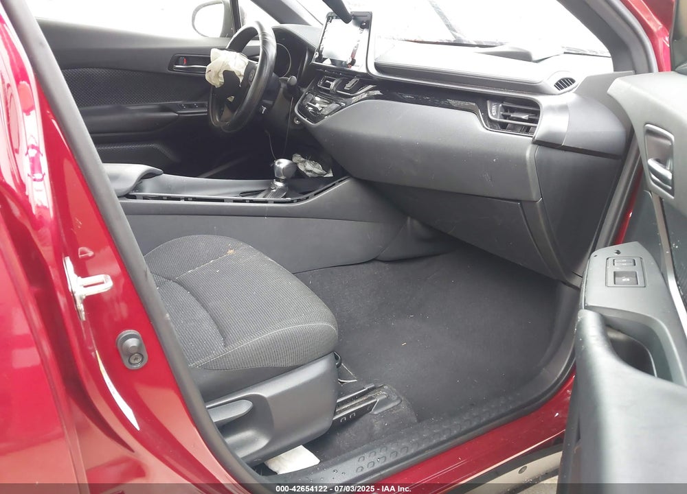 2019 TOYOTA C-HR VIN: JTNKHMBX8K1017561