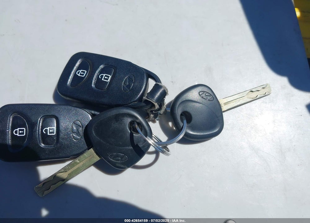 2014 HYUNDAI TUCSON VIN: KM8JTCAF2EU949724