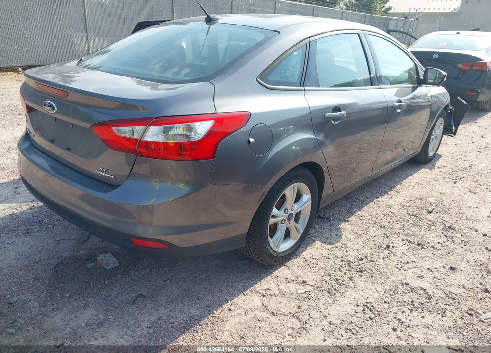 2014 FORD FOCUS VIN: 1FADP3F21EL405755