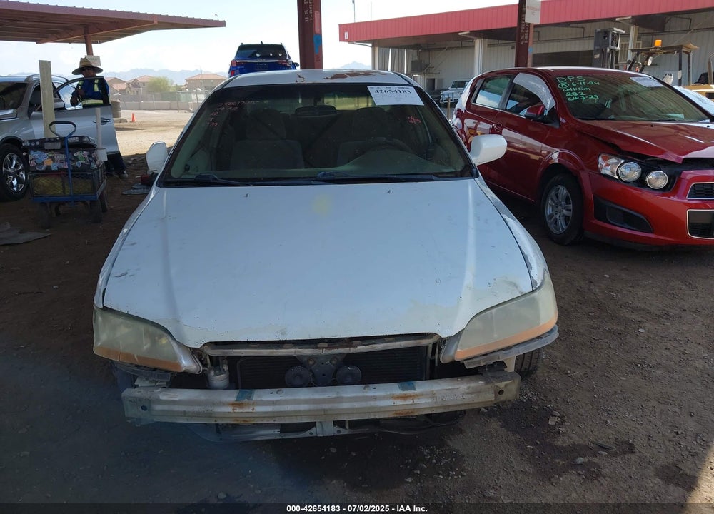 2002 HONDA ACCORD 2.3 LX VIN: 3HGCG56402G706370
