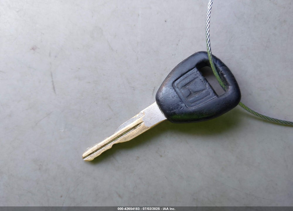 2002 HONDA ACCORD 2.3 LX VIN: 3HGCG56402G706370
