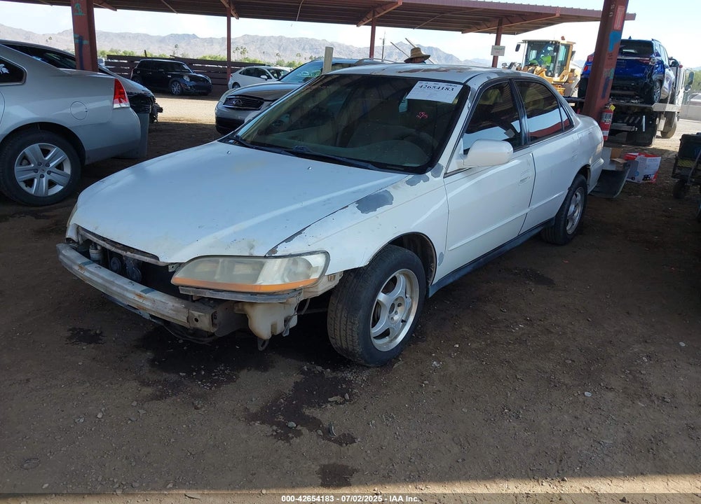 2002 HONDA ACCORD 2.3 LX VIN: 3HGCG56402G706370