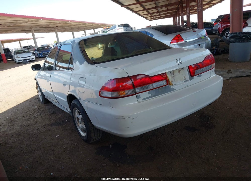 2002 HONDA ACCORD 2.3 LX VIN: 3HGCG56402G706370