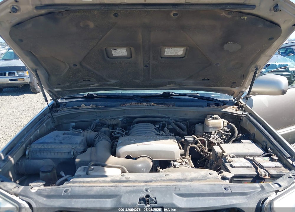 2005 TOYOTA 4RUNNER LIMITED V8 VIN: JTEBT17R750048558