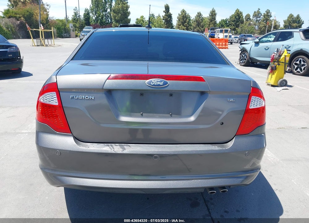 2011 FORD FUSION VIN: 3FAHP0HA0BR323839