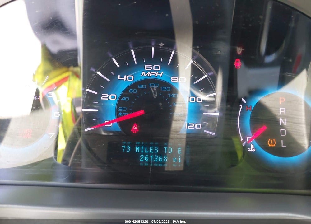 2011 FORD FUSION VIN: 3FAHP0HA0BR323839