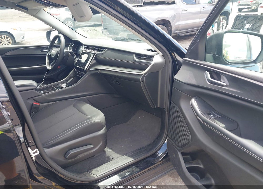 2023 JEEP GRAND CHEROKEE VIN: 1C4RJHAG9P8900728