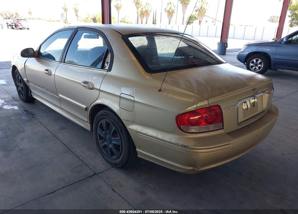 2004 HYUNDAI SONATA VIN: KMHWF25SX4A918297