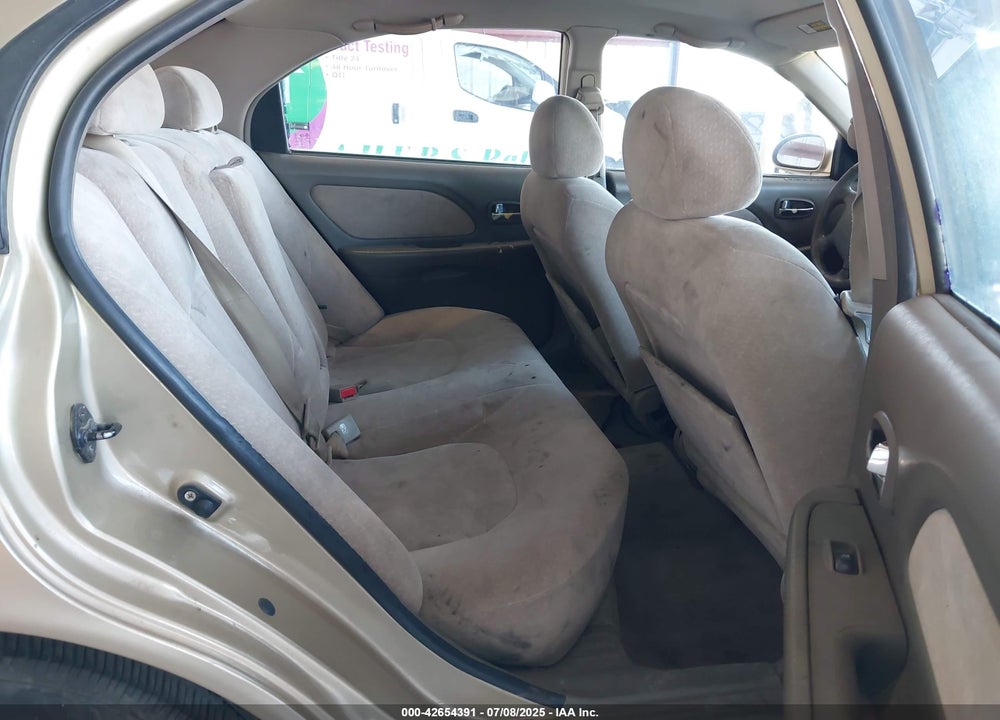 2004 HYUNDAI SONATA VIN: KMHWF25SX4A918297
