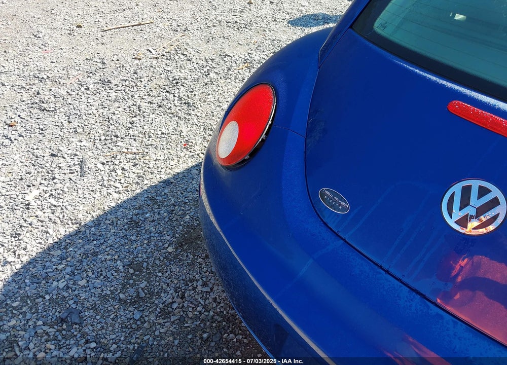 2008 VOLKSWAGEN NEW BEETLE S/SE VIN: 3VWRW31C18M522187