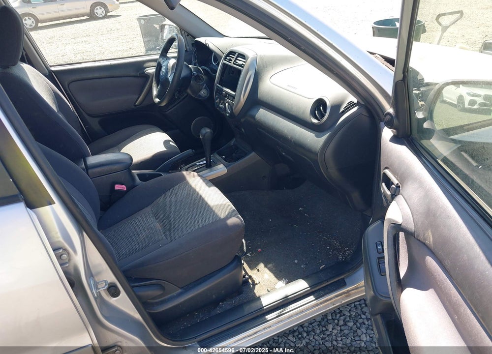 2004 TOYOTA RAV4 VIN: JTEGD20V140044763