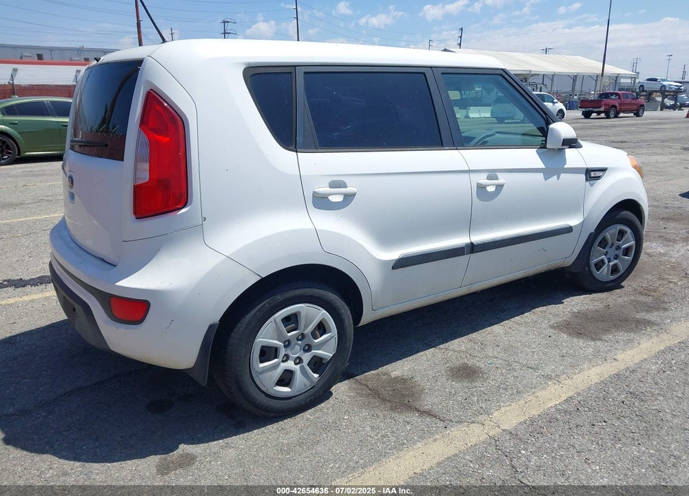 2013 KIA SOUL VIN: KNDJT2A56D7582832