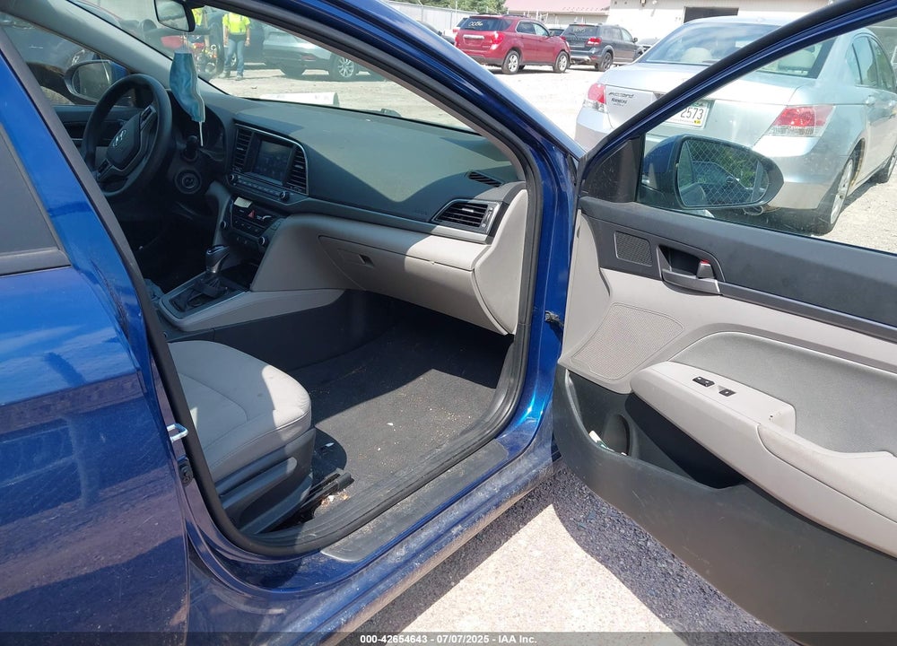 2018 HYUNDAI ELANTRA VIN: 5NPD84LF6JH319375