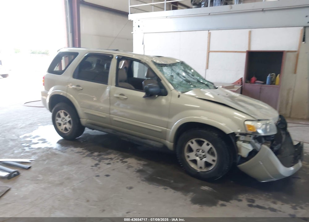 2005 FORD ESCAPE VIN: 1FMYU94135KA15985