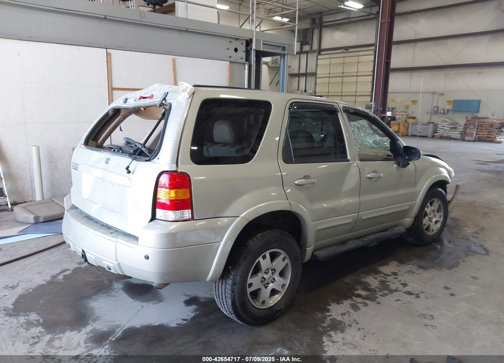 2005 FORD ESCAPE VIN: 1FMYU94135KA15985
