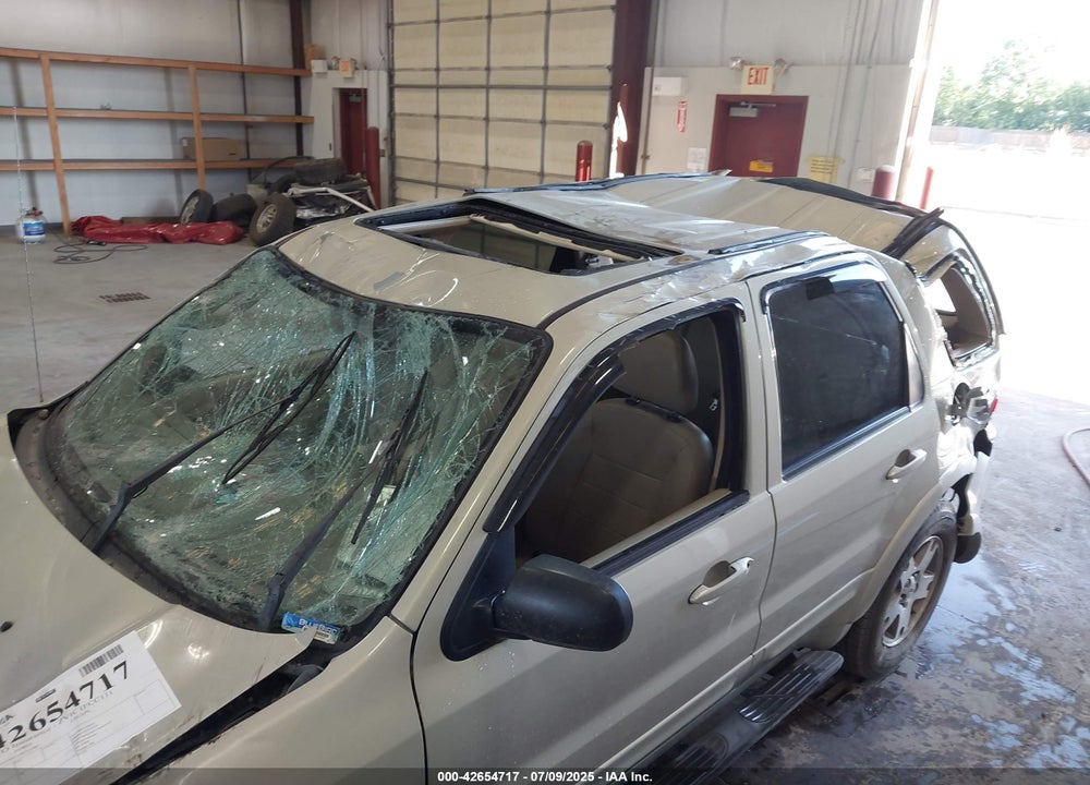2005 FORD ESCAPE VIN: 1FMYU94135KA15985