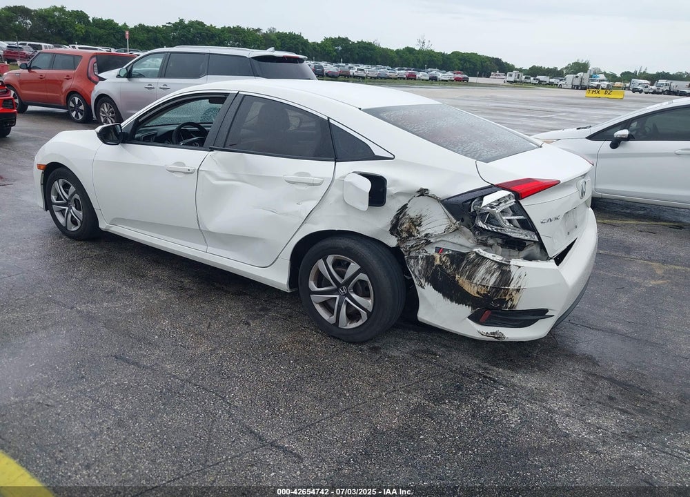 2018 HONDA CIVIC LX VIN: 19XFC2F57JE031061