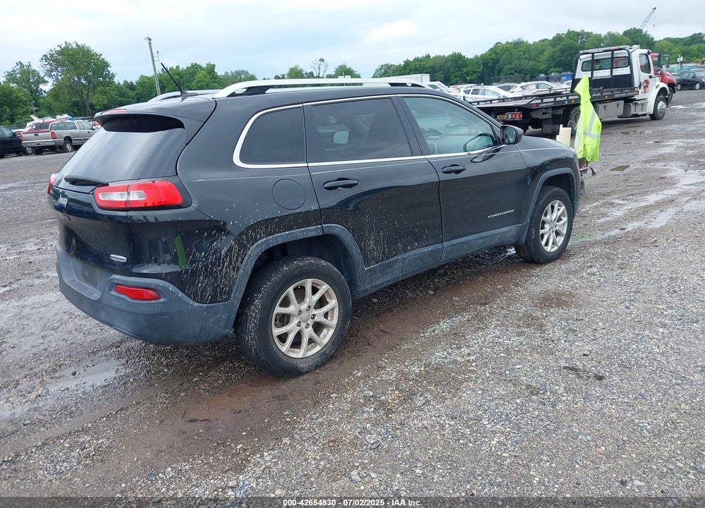 2014 JEEP CHEROKEE VIN: 1C4PJMCB7EW265437