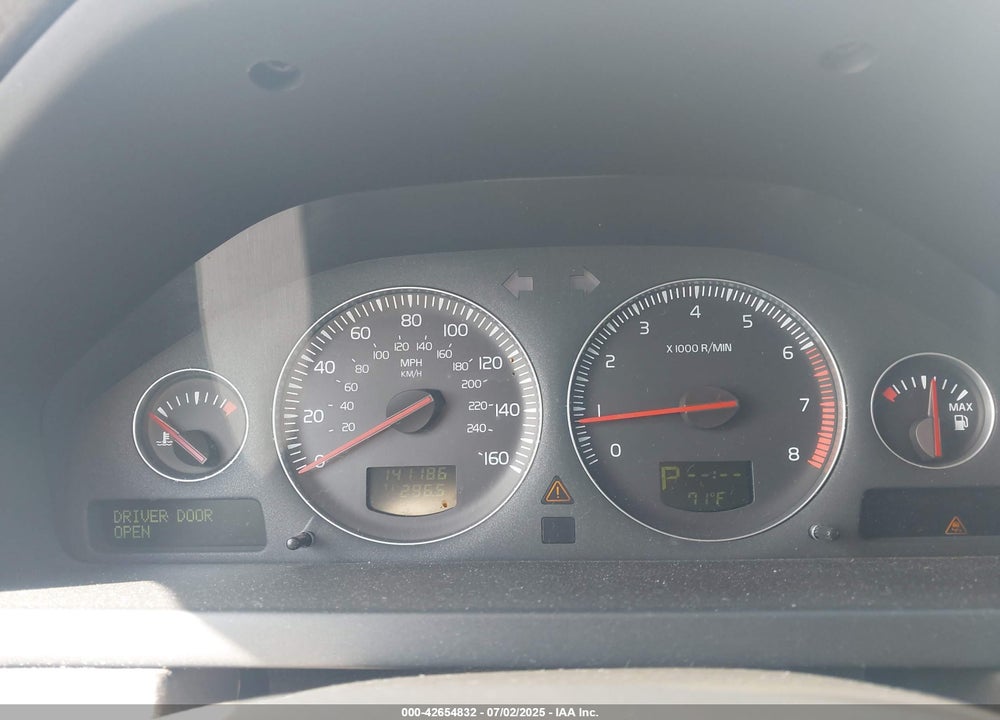 2008 VOLVO XC90 VIN: YV4CY982181437704