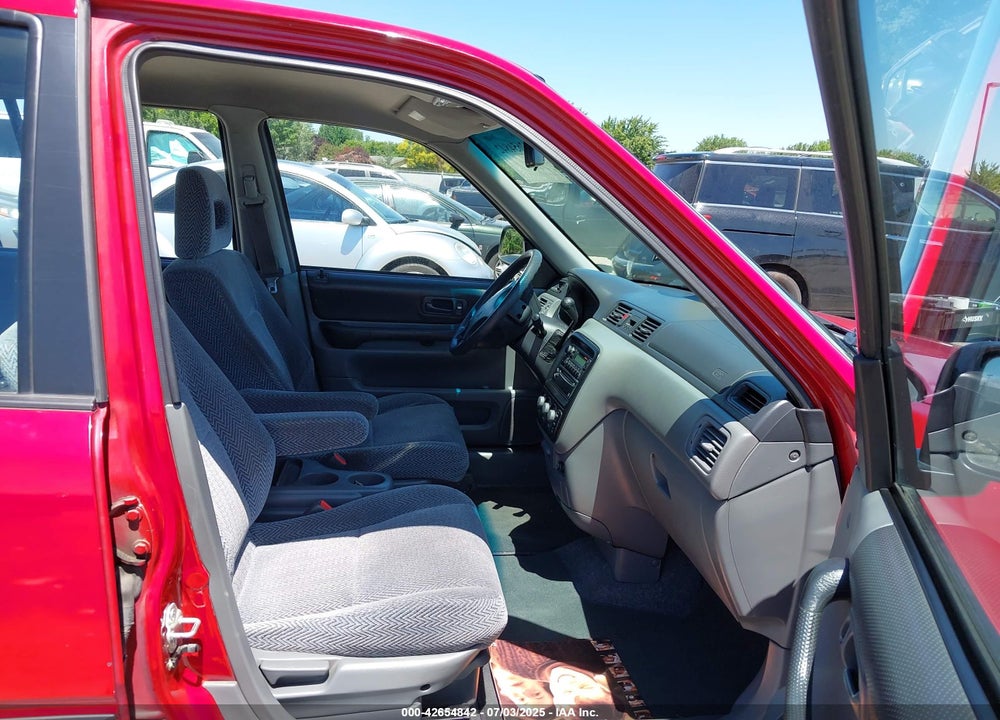 1998 HONDA CR-V LX VIN: JHLRD1843WC048966