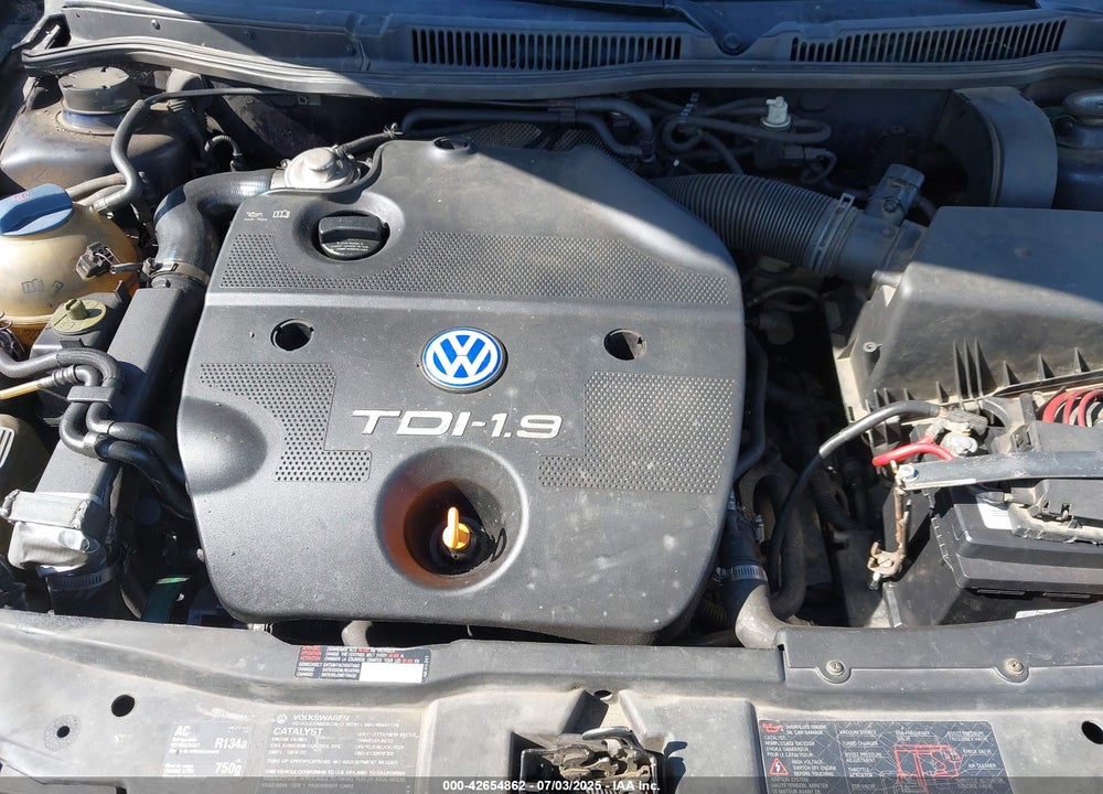 2000 VOLKSWAGEN GOLF GLS TDI VIN: 9BWGF21J1Y4039643